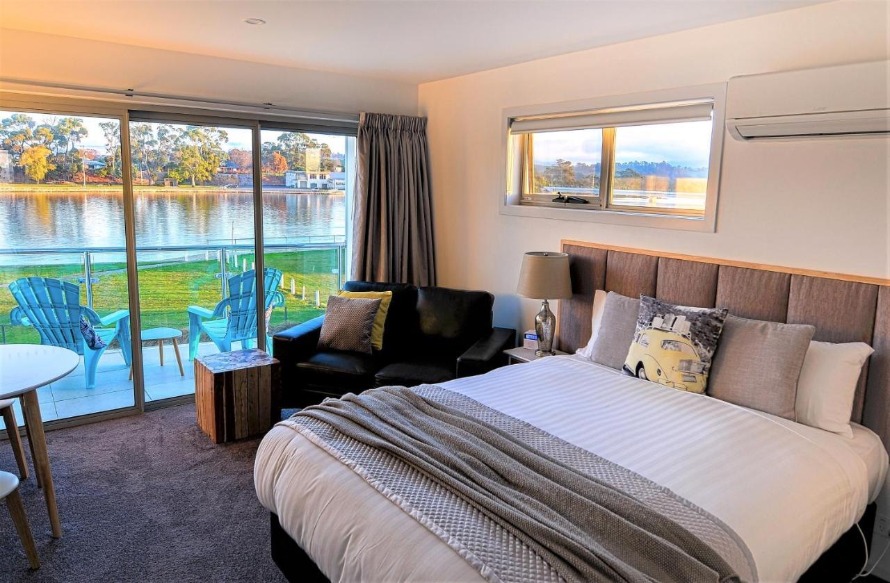 Ulverstone River Edge Holidayapartments Bagian luar foto