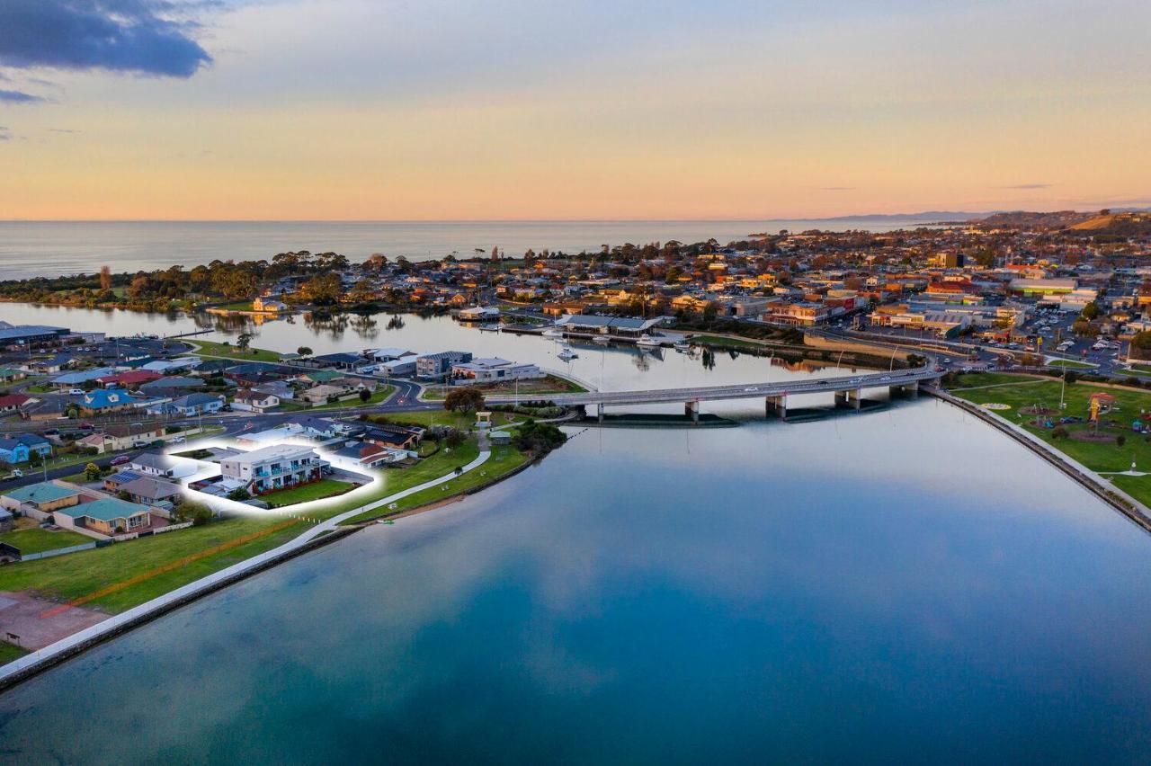 Ulverstone River Edge Holidayapartments Bagian luar foto