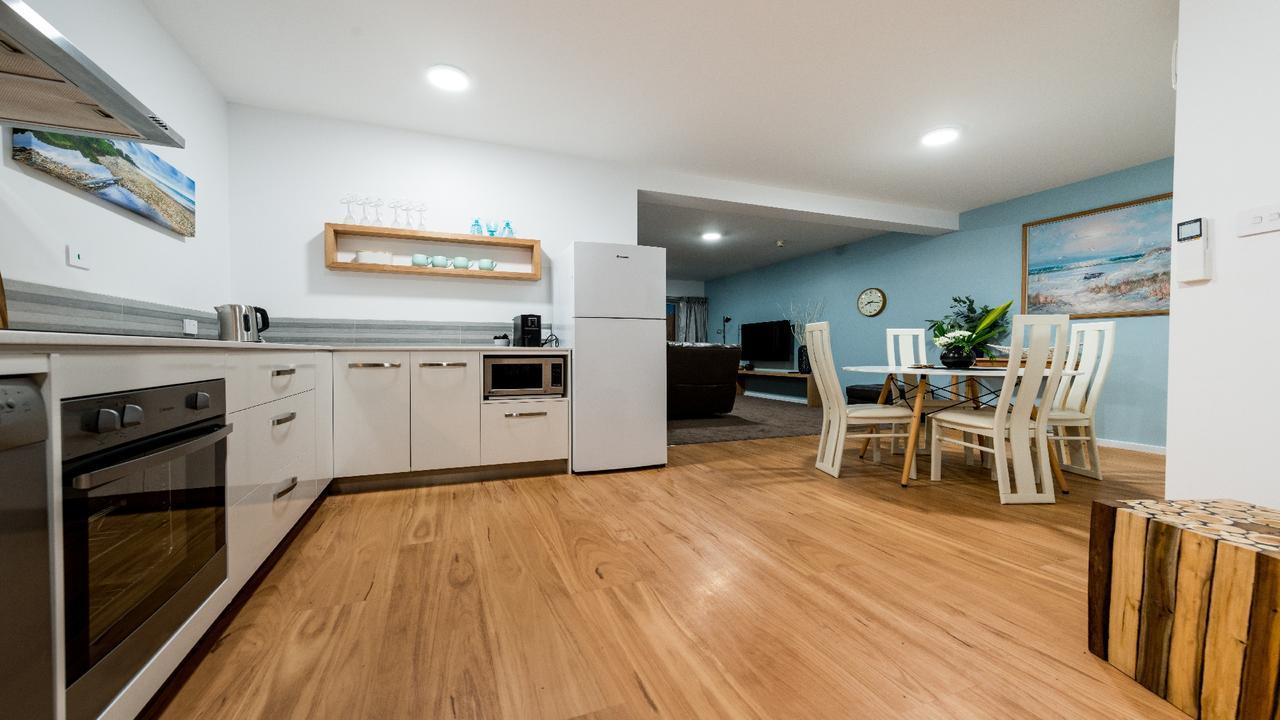 Ulverstone River Edge Holidayapartments Bagian luar foto